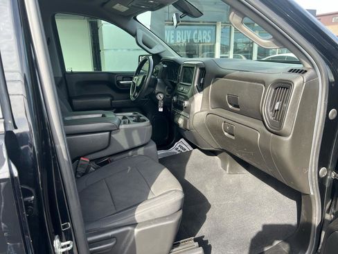 Used 2019 Chevrolet Silverado 1500 Custom Trail Boss w/ Custom Convenience Package image 12