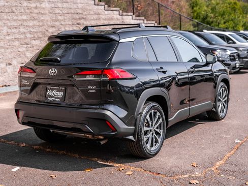 Used 2023 Toyota Corolla Cross XLE w/ Convenience Package image 5