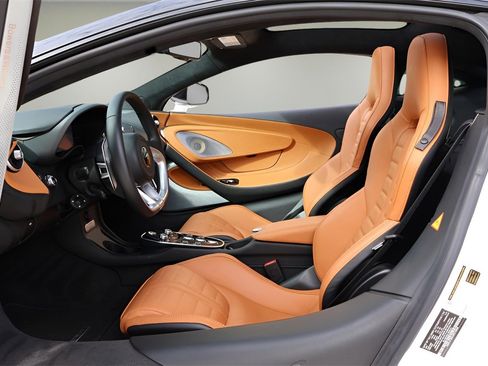 Used 2025 McLaren GTS image 9