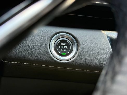 Used 2021 Cadillac Escalade Sport w/ Driver Assist Tech Package AWD/4WD image 32