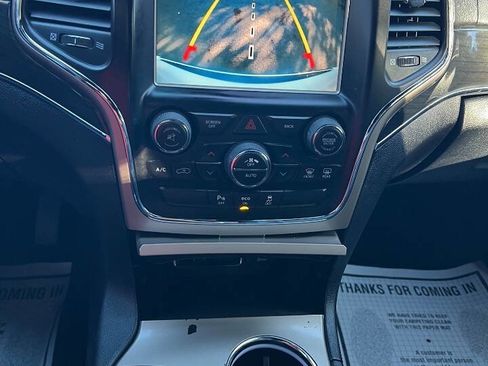 Used 2015 Jeep Grand Cherokee Overland AWD/4WD image 35