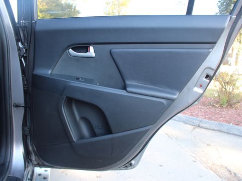 Used 2013 Kia Sportage EX w/ EX Premium Pkg image 35