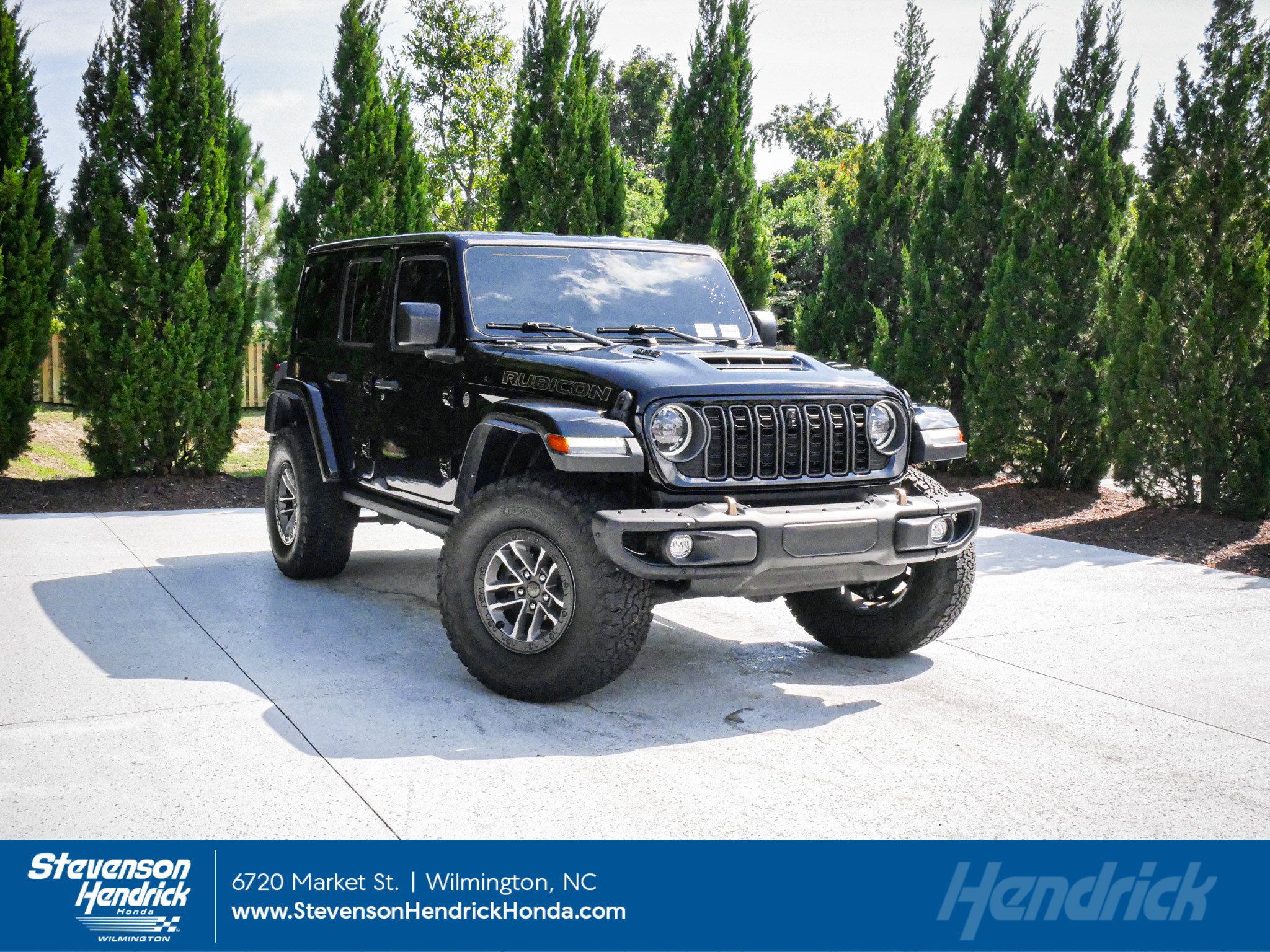 Used 2024 Jeep Wrangler Unlimited Rubicon 392 AWD/4WD image 1
