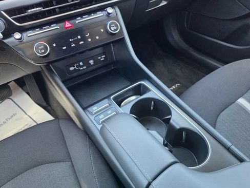 Used 2025 Hyundai Sonata SEL FWD image 21