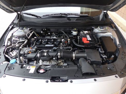 Used 2019 Honda Accord LX image 14
