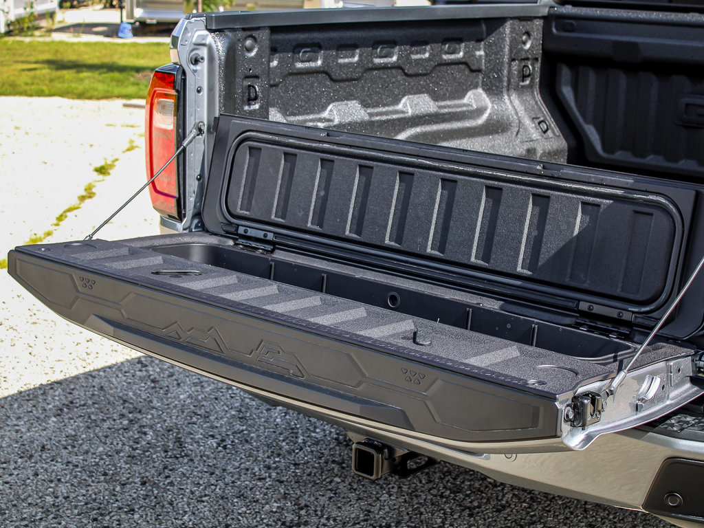 New 2026 GMC Canyon AT4 w/ AT4 Premium Package AWD/4WD image 13