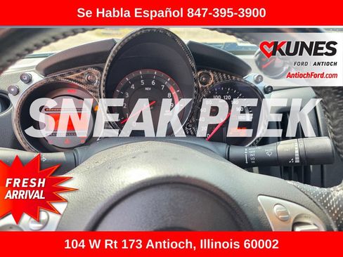 Used 2014 Nissan 370Z Touring RWD image 16