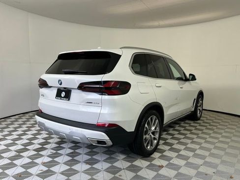 Used 2026 BMW X5 xDrive50e w/ Premium Package AWD/4WD image 7