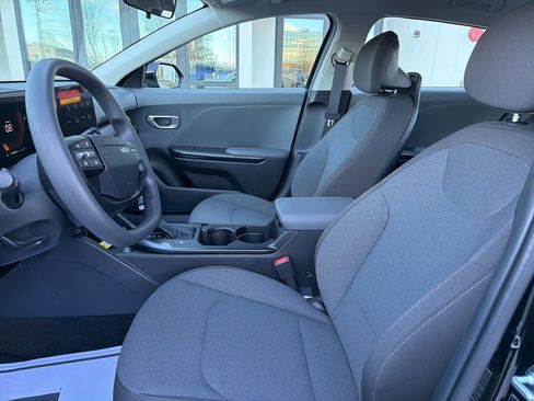 New 2025 Kia K4 LX image 30