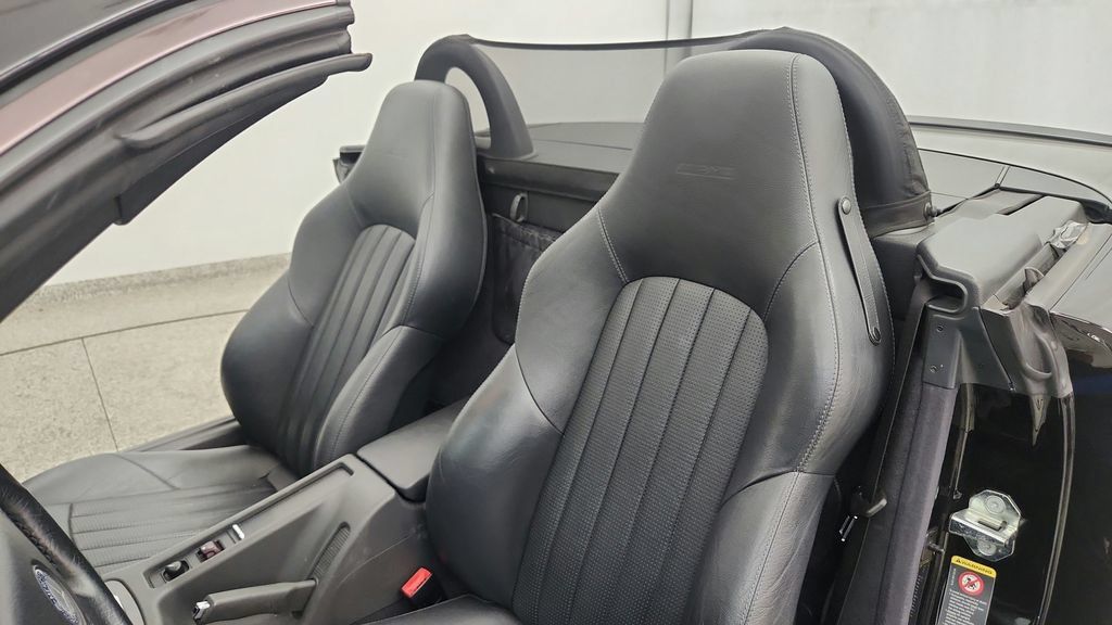 Used 2002 Mercedes-Benz SLK 32 AMG image 46