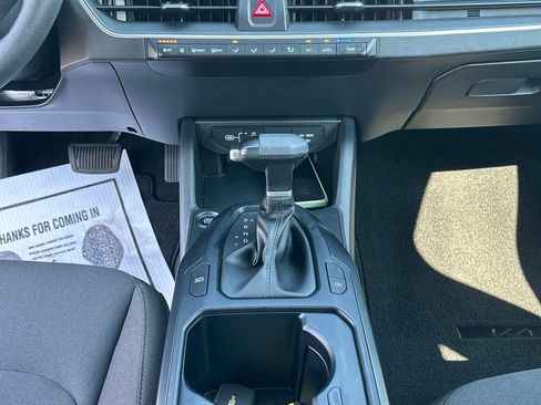 Used 2026 Kia K4 FWD image 21