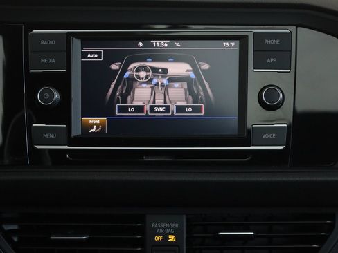 Used 2020 Volkswagen Jetta R-Line FWD image 40
