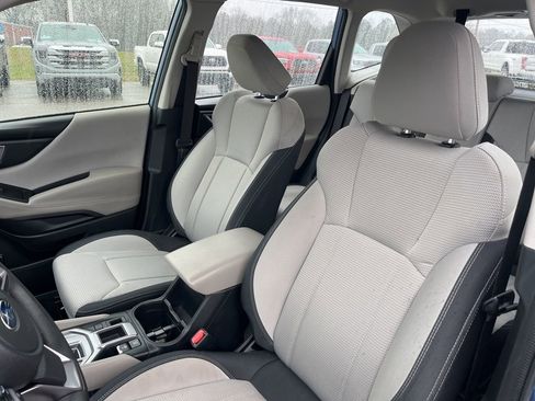 Used 2023 Subaru Forester image 14