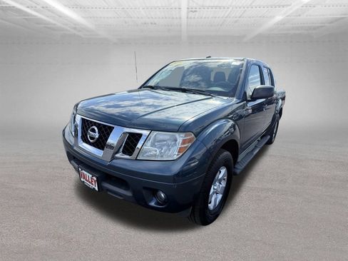 Used 2013 Nissan Frontier SV w/ SV Value Truck Pkg AWD/4WD image 10