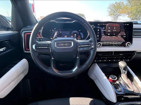 Used 2024 GMC Canyon AT4X AWD/4WD image 6