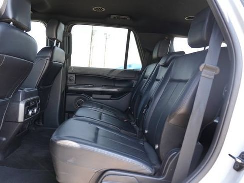 Used 2019 Ford Expedition XLT w/ Equipment Group 202A RWD image 24