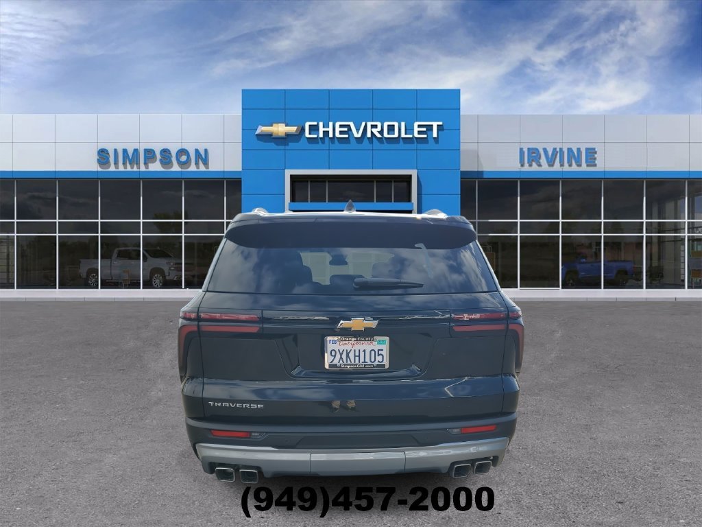 Used 2026 Chevrolet Traverse LT FWD image 7