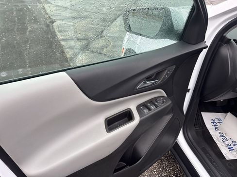 Used 2022 Chevrolet Equinox LT AWD/4WD image 20
