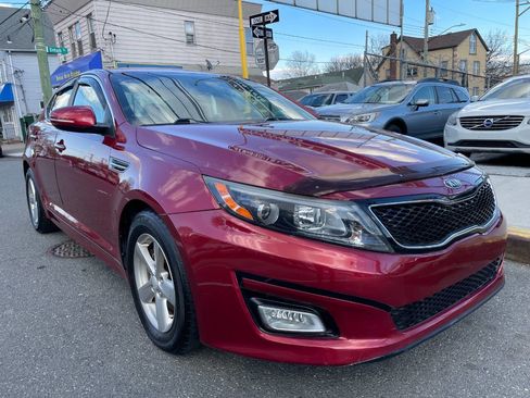 Used 2015 Kia Optima LX image 3