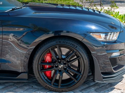 Used 2021 Ford Mustang Shelby GT500 w/ Technology Package image 40
