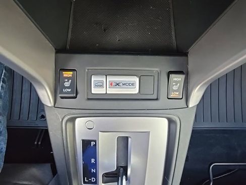 Used 2017 Subaru Forester 2.5i Premium w/ All-Weather Package image 20