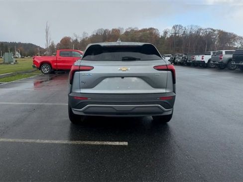New 2025 Chevrolet Blazer EV LT image 7