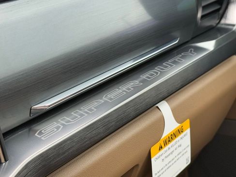 New 2026 Ford F250 Lariat w/ Lariat Ultimate Package image 37
