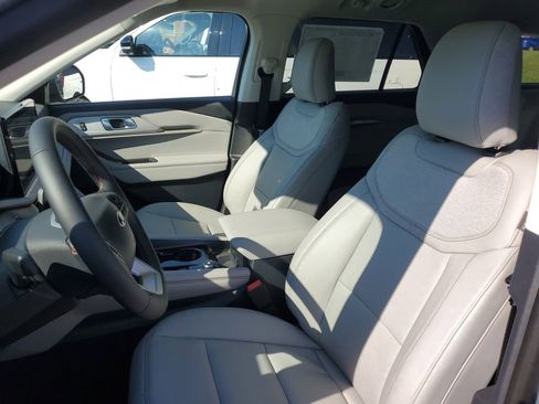 New 2026 Ford Explorer Active AWD/4WD image 7