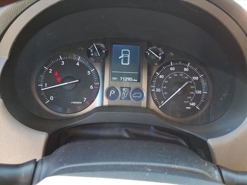 Used 2018 Lexus GX 460 Premium w/ Premium Package image 12