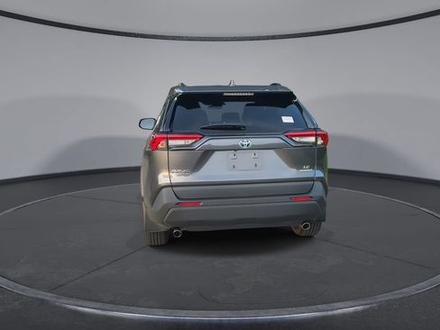 Certified 2024 Toyota RAV4 LE AWD/4WD image 7