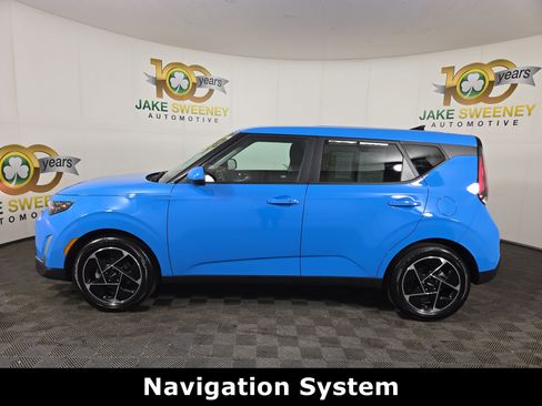 Used 2025 Kia Soul EX image 4