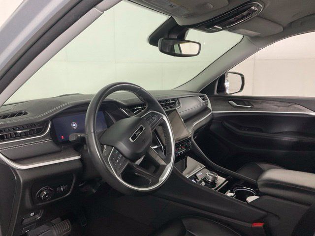 Used 2023 Jeep Grand Cherokee L Limited AWD/4WD image 21