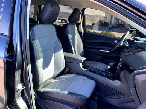 Used 2018 Ford Escape SE w/ Ford Safe & Smart Package image 7