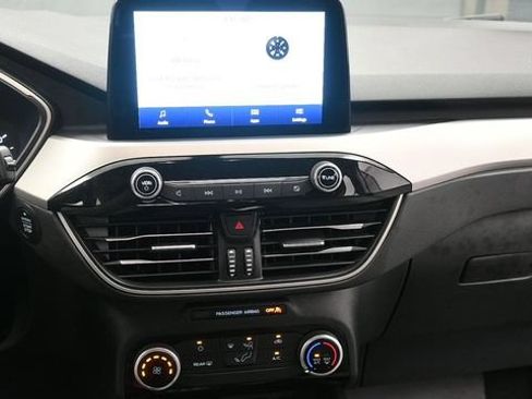 Used 2022 Ford Escape SE FWD image 12