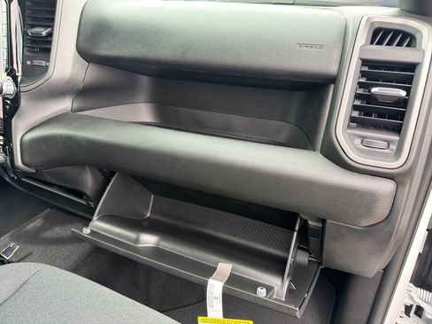 New 2026 RAM 2500 Tradesman AWD/4WD image 31