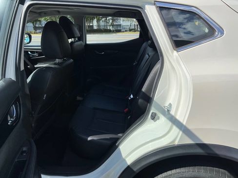 Used 2017 Nissan Rogue Sport SL w/ SL Premium Package image 24