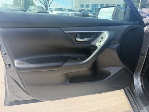 Used 2017 Nissan Altima 2.5 S w/ Power Driver Seat Package FWD image 16