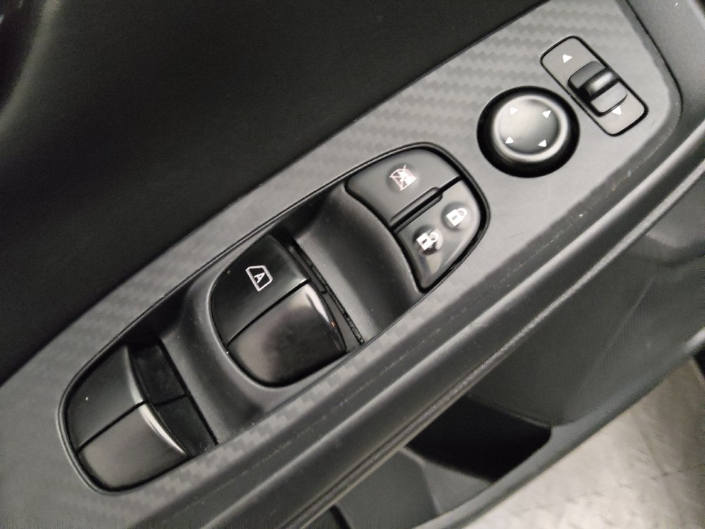 Used 2024 Nissan Sentra SV FWD image 27