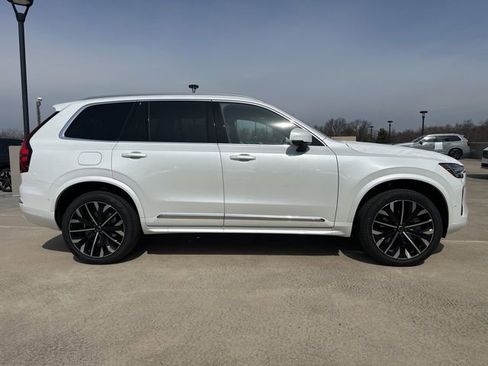 New 2026 Volvo XC90 B6 Plus AWD/4WD image 9
