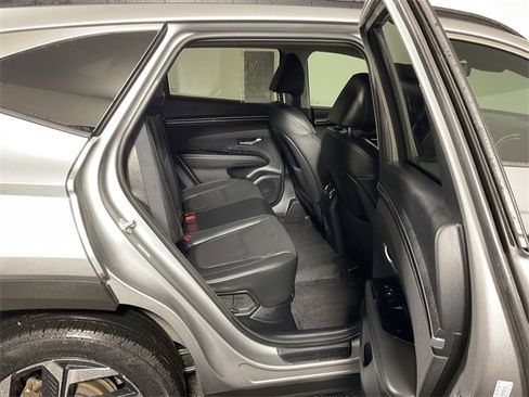 Used 2022 Hyundai Tucson Limited image 34