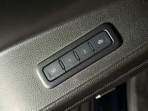 Used 2019 Chevrolet Tahoe LT RWD image 29
