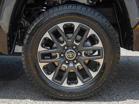 Used 2023 Toyota Tundra Limited AWD/4WD image 20