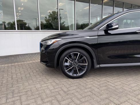 Used 2025 INFINITI QX55 Essential AWD/4WD image 9