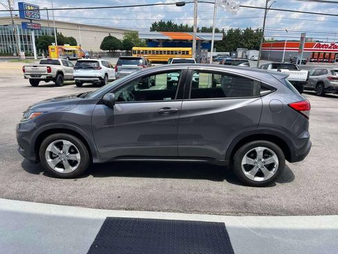 Used 2021 Honda HR-V LX image 6