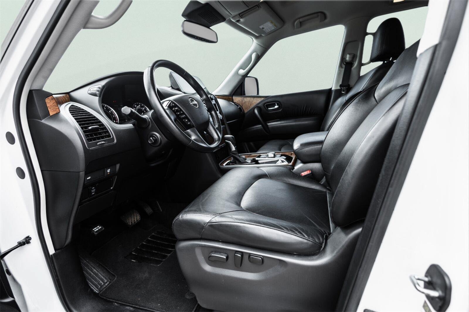 Used 2022 Nissan Armada SL w/ Captain's Chairs Package RWD image 11