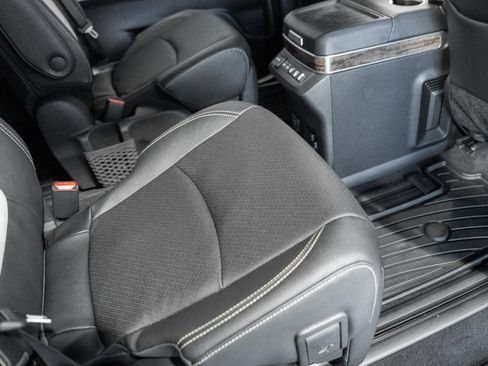 New 2026 Toyota Sienna Platinum AWD/4WD image 32