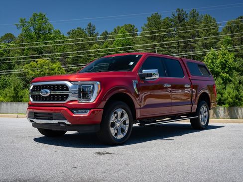 Used 2023 Ford F150 4x4 SuperCrew image 3