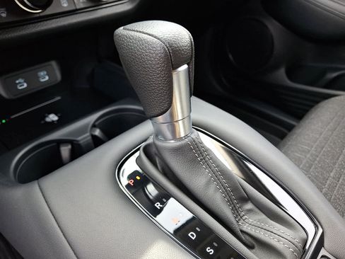 Certified 2026 Honda HR-V LX image 16