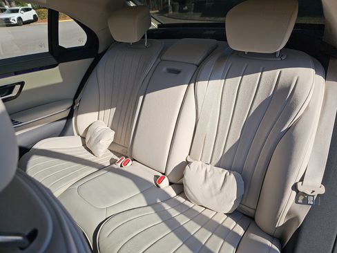 Certified 2023 Mercedes-Benz S 500 4MATIC image 16