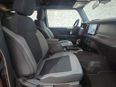 Used 2025 Ford Bronco 2-Door image 9